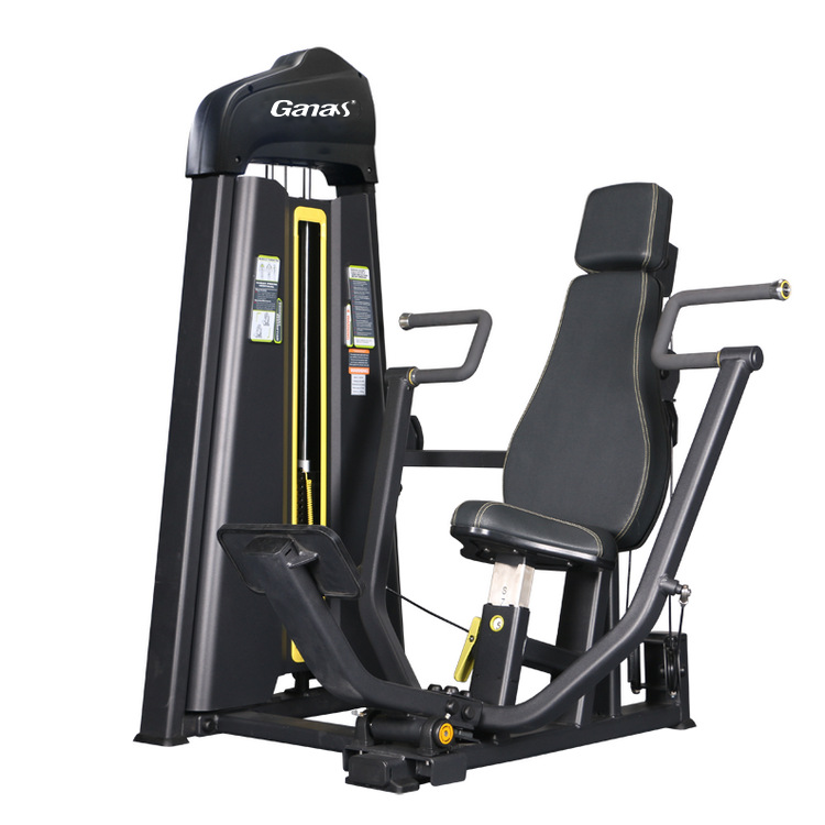 Жим от груди в тренажере MT-7003